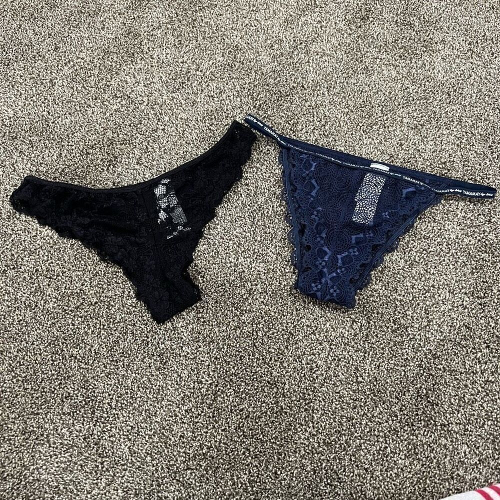 New without tags 2 pair Yamamay size 36/L women’s lace panties